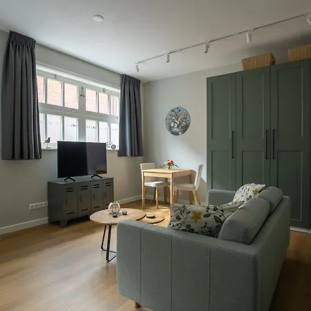 Appartamento De Kleine Eenhoorn In The Heart Of Historic *