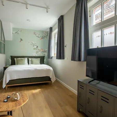De Kleine Eenhoorn In The Heart Of Historic Appartamento