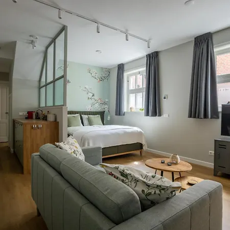 De Kleine Eenhoorn In The Heart Of Historic *